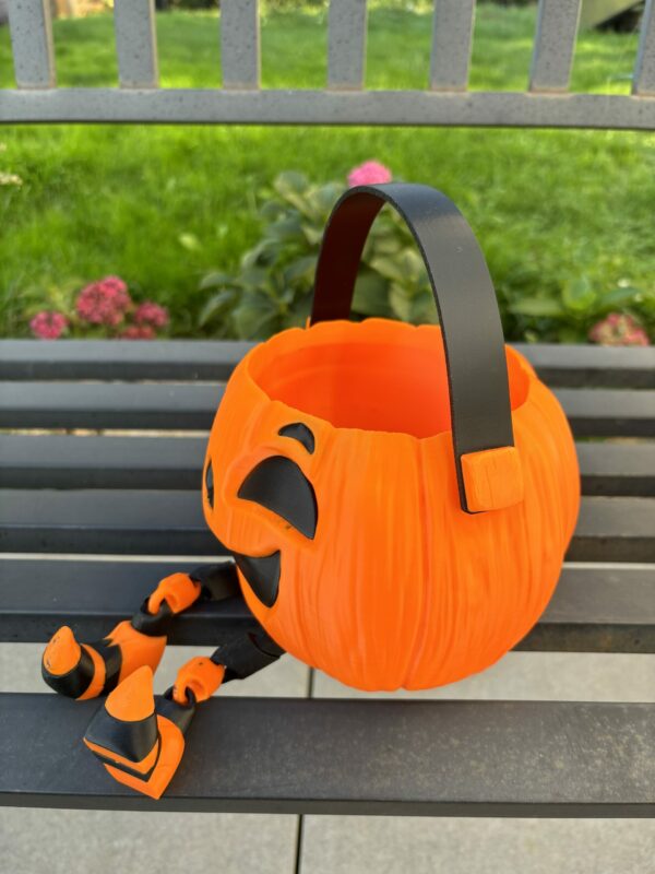 Walkin pumpkin candy holder – Image 2