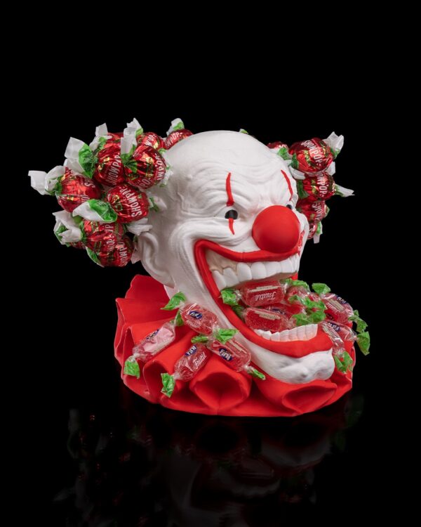 Gory giggles candy holder – Image 7