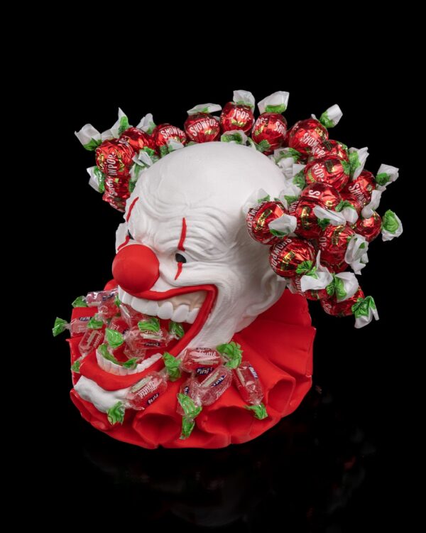 Gory giggles candy holder – Image 6